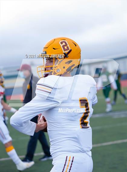 Thumbnail 2 in Royal vs Simi Valley photogallery.