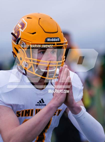 Thumbnail 3 in Royal vs Simi Valley photogallery.