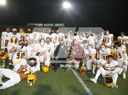 Thumbnail 3 in Royal vs Simi Valley photogallery.