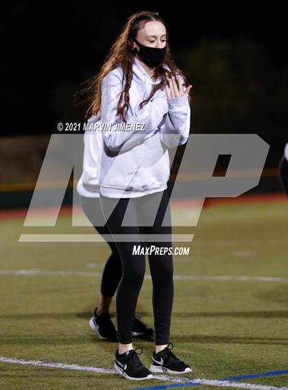 Thumbnail 2 in Royal vs Simi Valley photogallery.