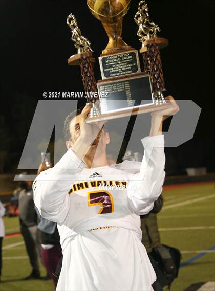 Thumbnail 3 in Royal vs Simi Valley photogallery.
