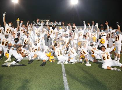 Thumbnail 2 in Royal vs Simi Valley photogallery.
