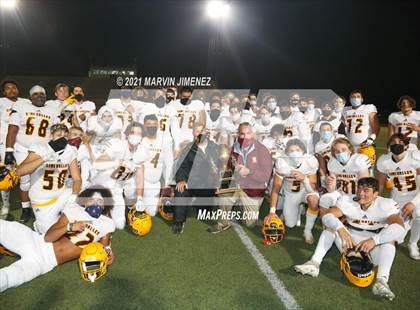 Thumbnail 1 in Royal vs Simi Valley photogallery.