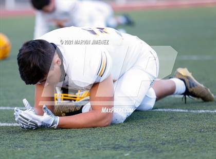 Thumbnail 2 in Royal vs Simi Valley photogallery.