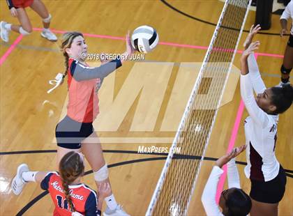 Thumbnail 2 in De La Salle vs Notre Dame (Catholic League Tournament) photogallery.