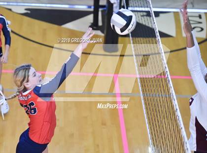 Thumbnail 2 in De La Salle vs Notre Dame (Catholic League Tournament) photogallery.
