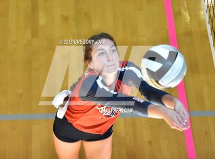 Thumbnail 3 in De La Salle vs Notre Dame (Catholic League Tournament) photogallery.