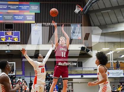 Thumbnail 3 in Danville vs. Beech Grove (IHSAA 3A Regional Final) photogallery.