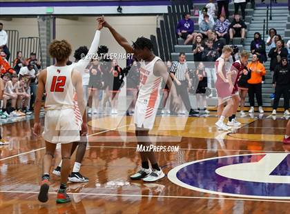 Thumbnail 3 in Danville vs. Beech Grove (IHSAA 3A Regional Final) photogallery.