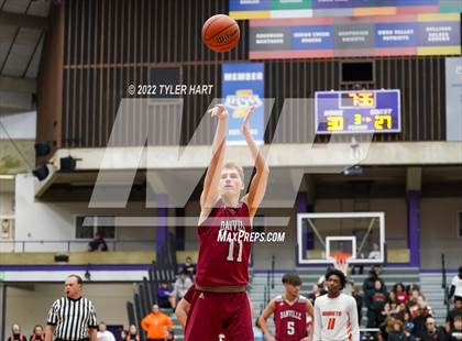 Thumbnail 3 in Danville vs. Beech Grove (IHSAA 3A Regional Final) photogallery.