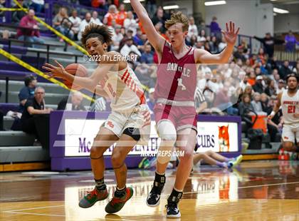 Thumbnail 1 in Danville vs. Beech Grove (IHSAA 3A Regional Final) photogallery.