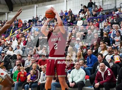 Thumbnail 1 in Danville vs. Beech Grove (IHSAA 3A Regional Final) photogallery.