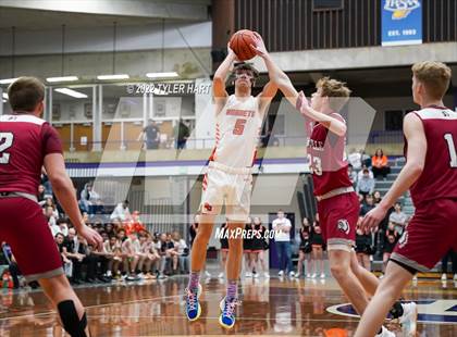 Thumbnail 2 in Danville vs. Beech Grove (IHSAA 3A Regional Final) photogallery.