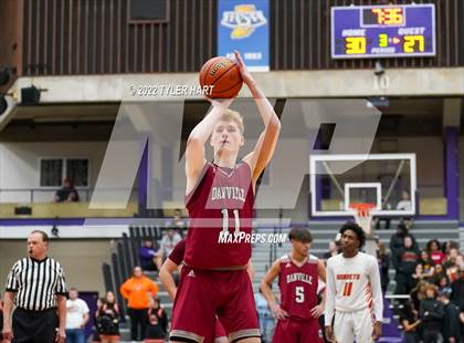 Thumbnail 1 in Danville vs. Beech Grove (IHSAA 3A Regional Final) photogallery.