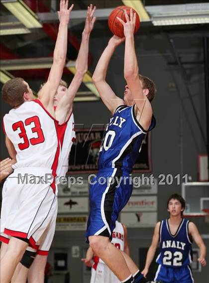 Thumbnail 3 in Foothill vs. Analy (CIF State NorCal D3 Playoffs) photogallery.