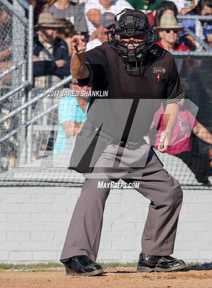 Thumbnail 3 in St. Louis Catholic @ E.D. White(LHSAA Division II Quarterfinals) photogallery.