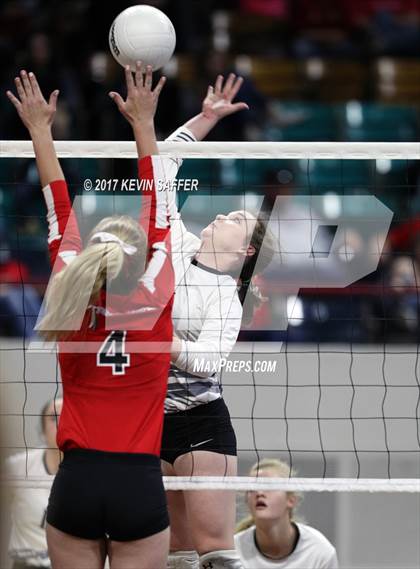 Thumbnail 2 in Fleming vs. La Veta  (CHSAA 1A Semifinal) photogallery.