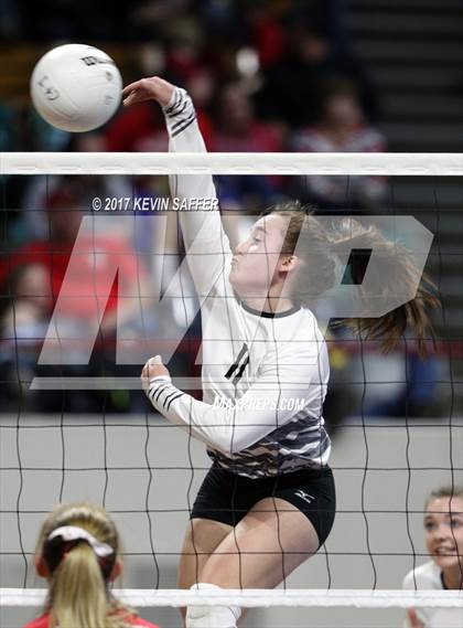 Thumbnail 3 in Fleming vs. La Veta  (CHSAA 1A Semifinal) photogallery.