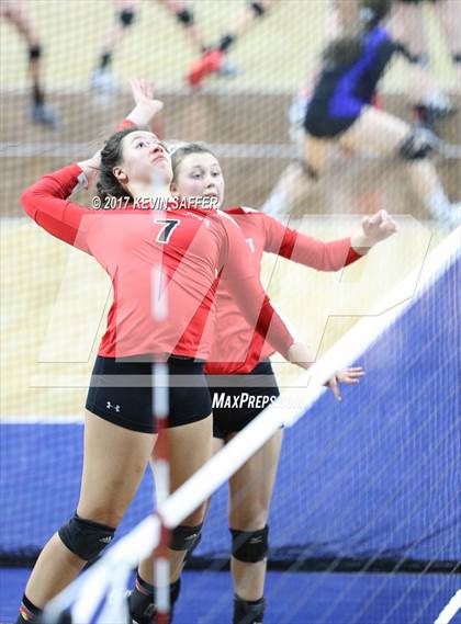 Thumbnail 3 in Fleming vs. La Veta  (CHSAA 1A Semifinal) photogallery.