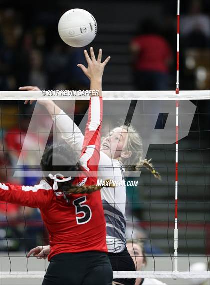 Thumbnail 3 in Fleming vs. La Veta  (CHSAA 1A Semifinal) photogallery.
