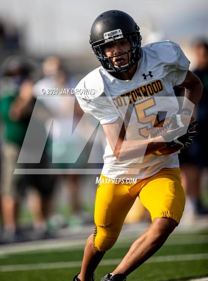 Thumbnail 3 in Cottonwood @ Timpanogos photogallery.