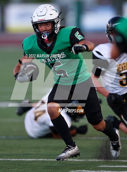 Thumbnail 3 in Thousand Oaks vs Newbury Park photogallery.