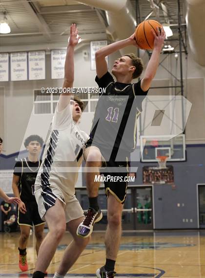 Thumbnail 1 in Tokay @ Vista del Lago photogallery.