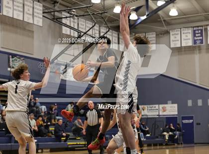 Thumbnail 1 in Tokay @ Vista del Lago photogallery.
