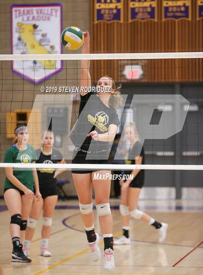 Thumbnail 2 in Escalon vs. Sierra Pacific (CIF Norcal D4 Regional Playoff) photogallery.
