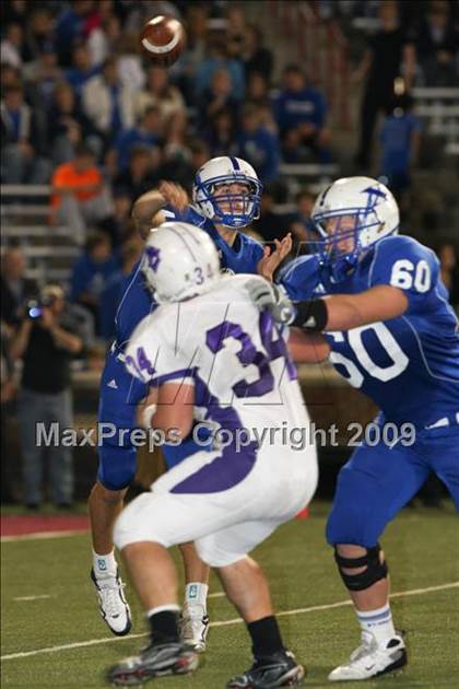 Thumbnail 2 in Elder @ St. Xavier (OHSAA D1 Playoffs) photogallery.