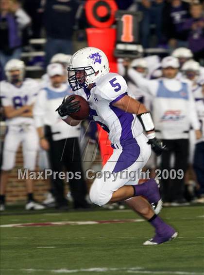 Thumbnail 1 in Elder @ St. Xavier (OHSAA D1 Playoffs) photogallery.
