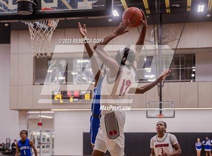 Thumbnail 2 in Crockett vs Hitchcock (UIL 3A DI Bi-District Playoff ) photogallery.