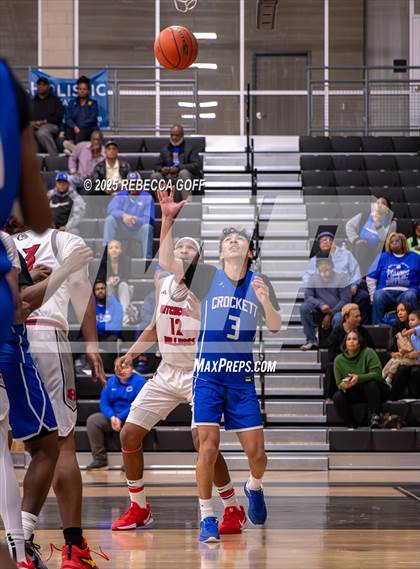 Thumbnail 2 in Crockett vs Hitchcock (UIL 3A DI Bi-District Playoff ) photogallery.