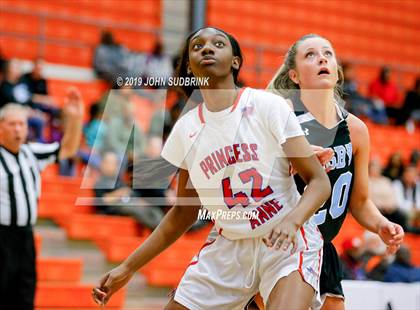 Thumbnail 3 in Princess Anne vs Cosby (StatVa Girls Basketball Classic) photogallery.