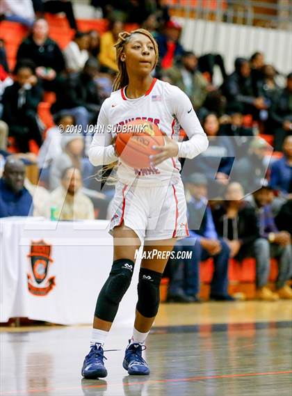 Thumbnail 3 in Princess Anne vs Cosby (StatVa Girls Basketball Classic) photogallery.