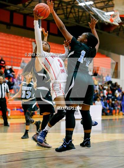 Thumbnail 1 in Princess Anne vs Cosby (StatVa Girls Basketball Classic) photogallery.
