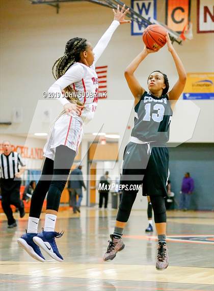 Thumbnail 2 in Princess Anne vs Cosby (StatVa Girls Basketball Classic) photogallery.
