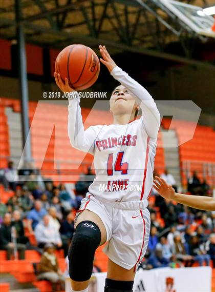 Thumbnail 3 in Princess Anne vs Cosby (StatVa Girls Basketball Classic) photogallery.