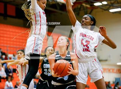 Thumbnail 2 in Princess Anne vs Cosby (StatVa Girls Basketball Classic) photogallery.