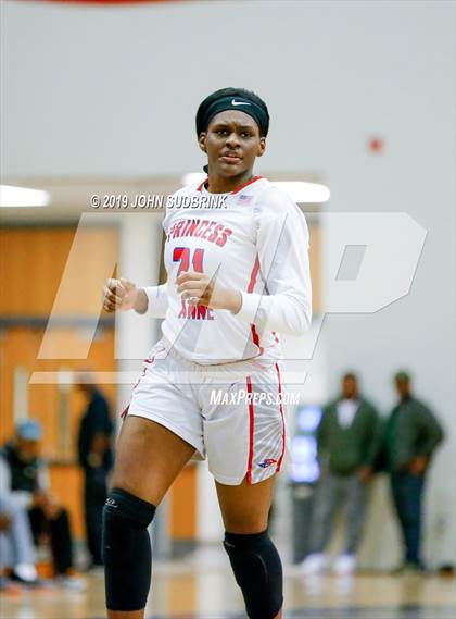 Thumbnail 2 in Princess Anne vs Cosby (StatVa Girls Basketball Classic) photogallery.