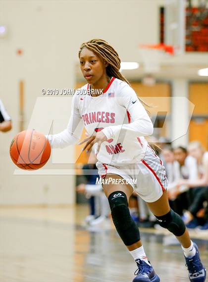 Thumbnail 2 in Princess Anne vs Cosby (StatVa Girls Basketball Classic) photogallery.