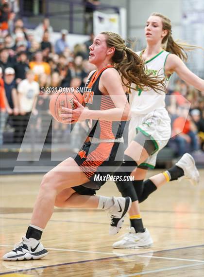 Thumbnail 1 in Macon vs. Maryville (MSHSAA Class 3 Quarterfinal) photogallery.