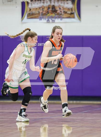 Thumbnail 2 in Macon vs. Maryville (MSHSAA Class 3 Quarterfinal) photogallery.