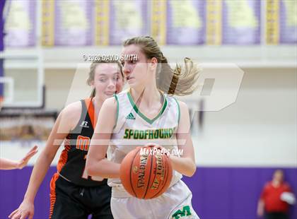 Thumbnail 2 in Macon vs. Maryville (MSHSAA Class 3 Quarterfinal) photogallery.