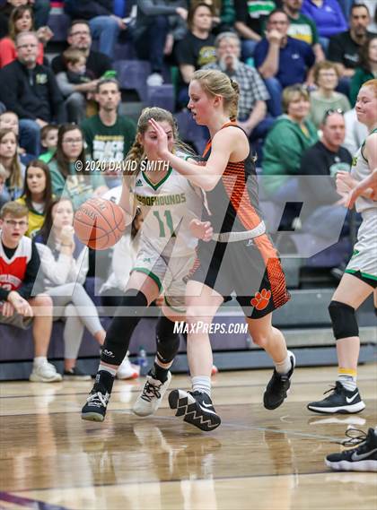 Thumbnail 2 in Macon vs. Maryville (MSHSAA Class 3 Quarterfinal) photogallery.