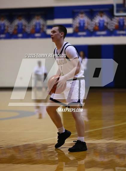 Thumbnail 3 in Perrin-Whitt vs. Saint Jo (UIL Basketball 1A D1 Region 3 Bi-District) photogallery.