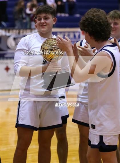 Thumbnail 2 in Perrin-Whitt vs. Saint Jo (UIL Basketball 1A D1 Region 3 Bi-District) photogallery.