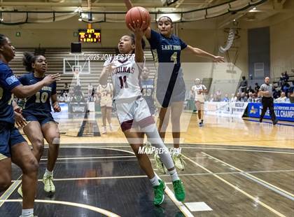 Thumbnail 2 in Baldwin vs. Aquinas Institute (NYSPHSAA Class AA State Final) photogallery.