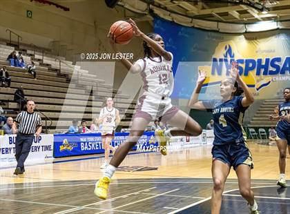 Thumbnail 3 in Baldwin vs. Aquinas Institute (NYSPHSAA Class AA State Final) photogallery.