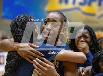Thumbnail 1 in Baldwin vs. Aquinas Institute (NYSPHSAA Class AA State Final) photogallery.